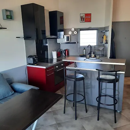 Apartman Chateau Leenhardt - T2 Face A La *