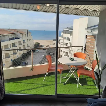 Apartment Chateau Leenhardt - T2 Face A La
